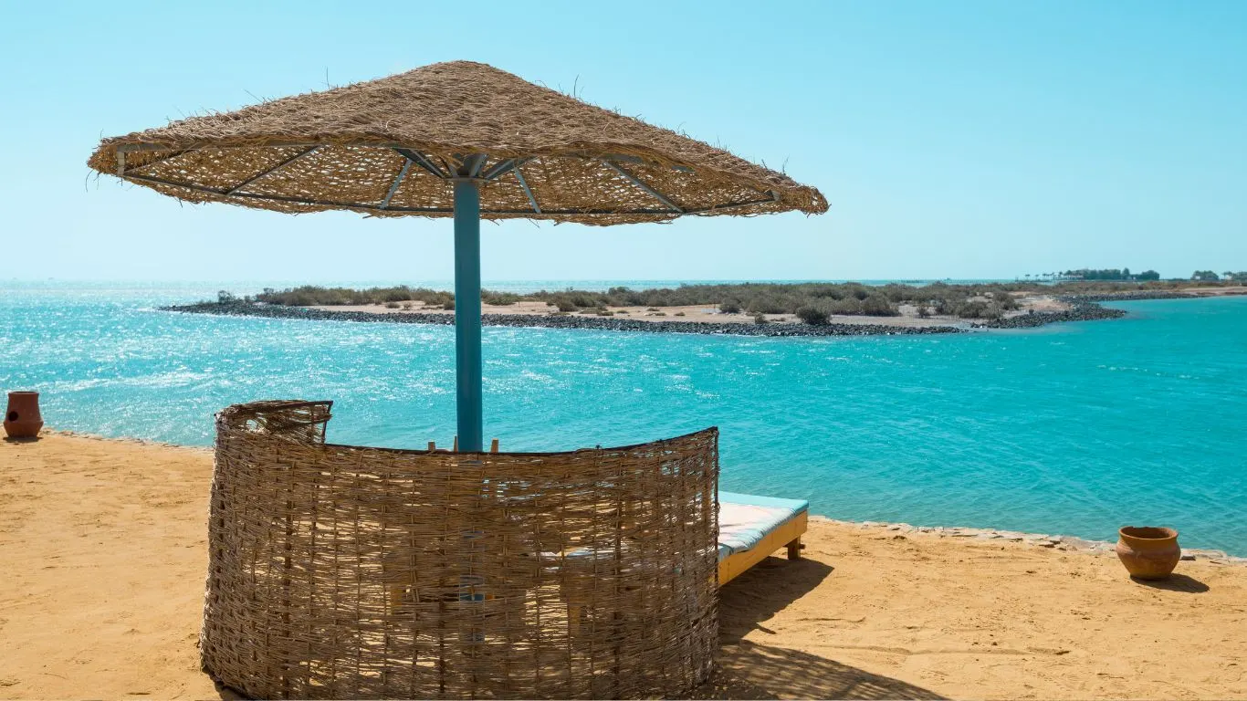 Lavoro a distanza da El Gouna: Wi-Fi, co-working e vita in marina
