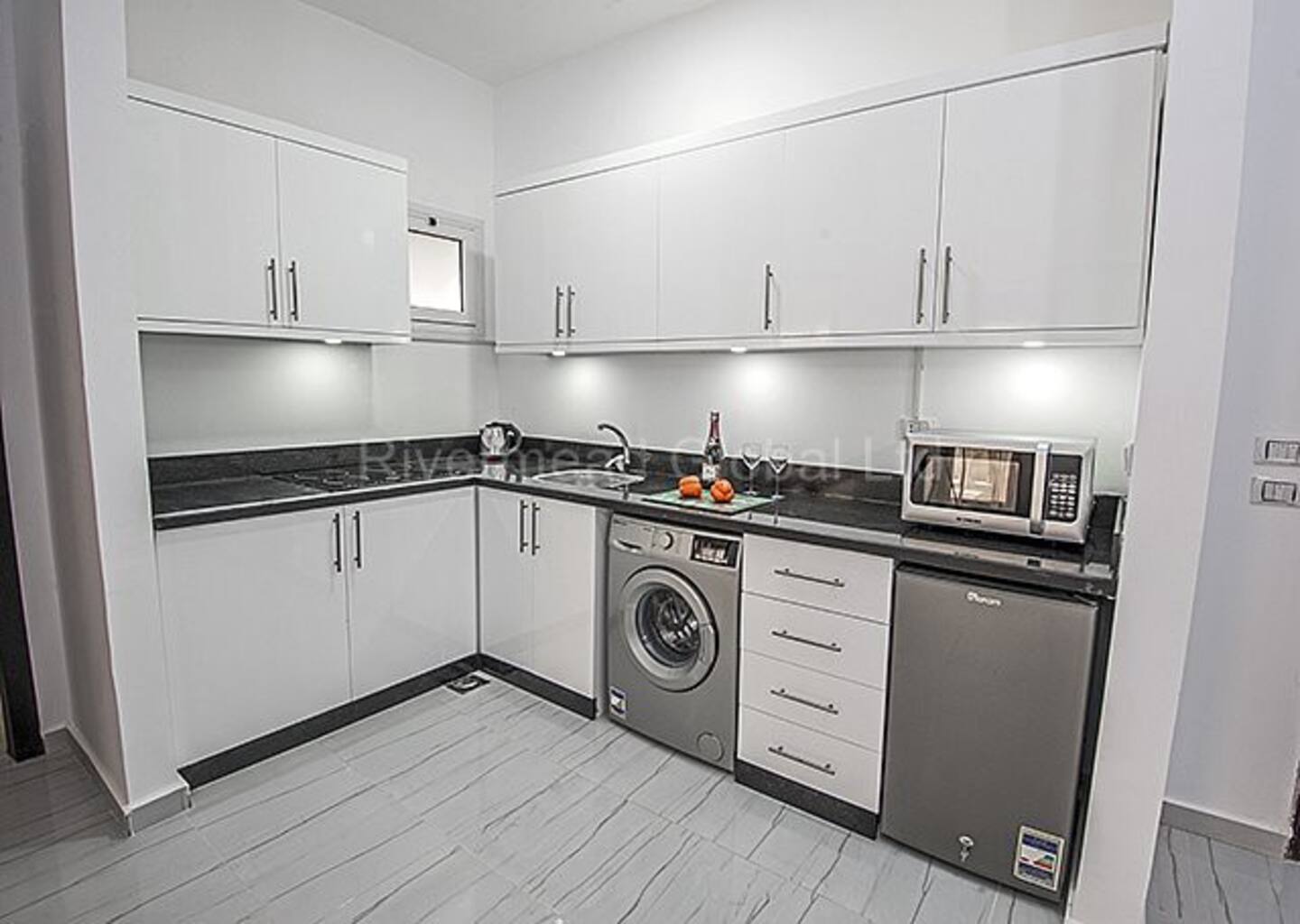 1 Bedroom Apartment 406 Marina View – zdjęcie 8